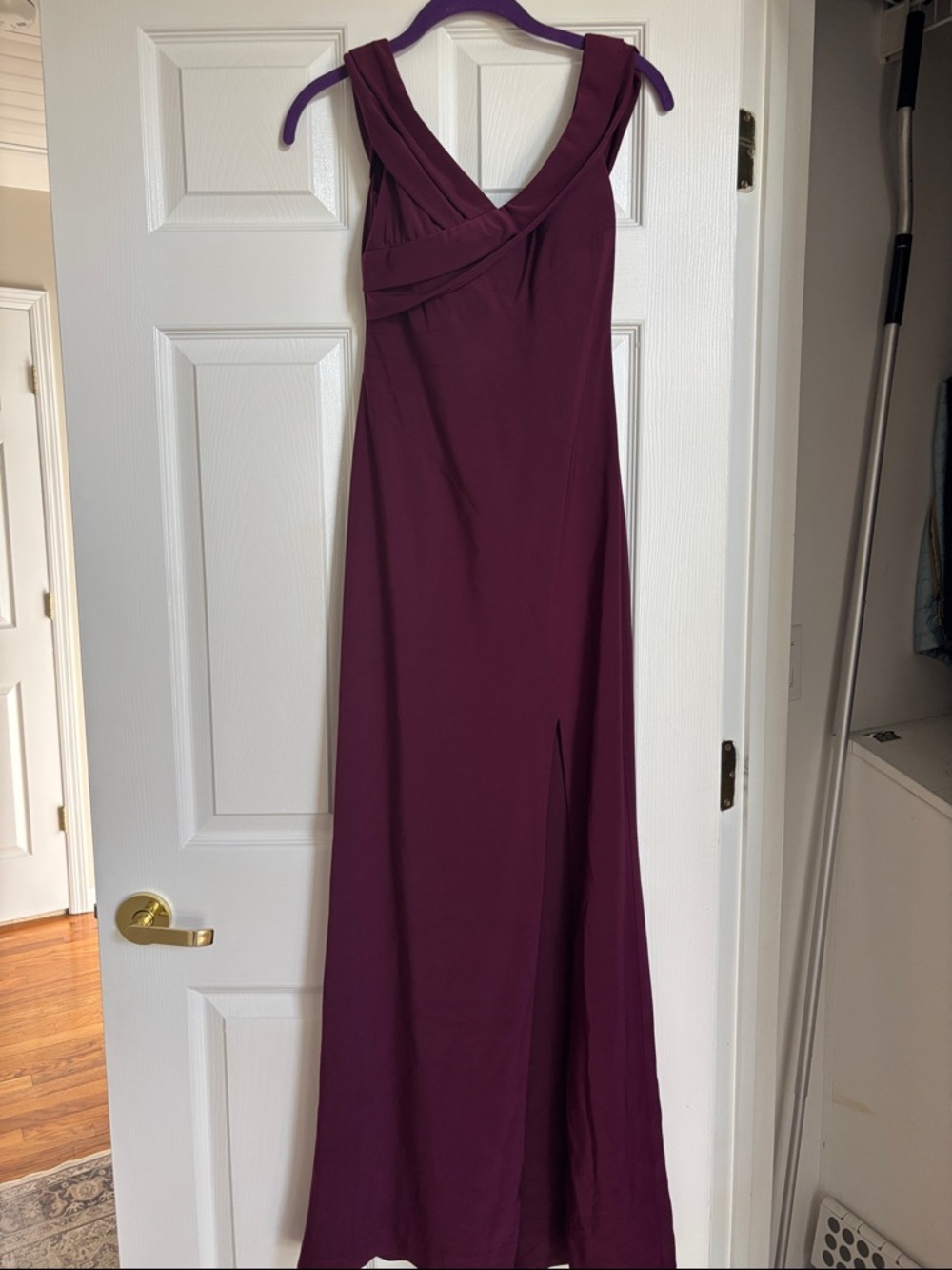 Women's Sleeveless V-Neck Long Dress in Deep Plum